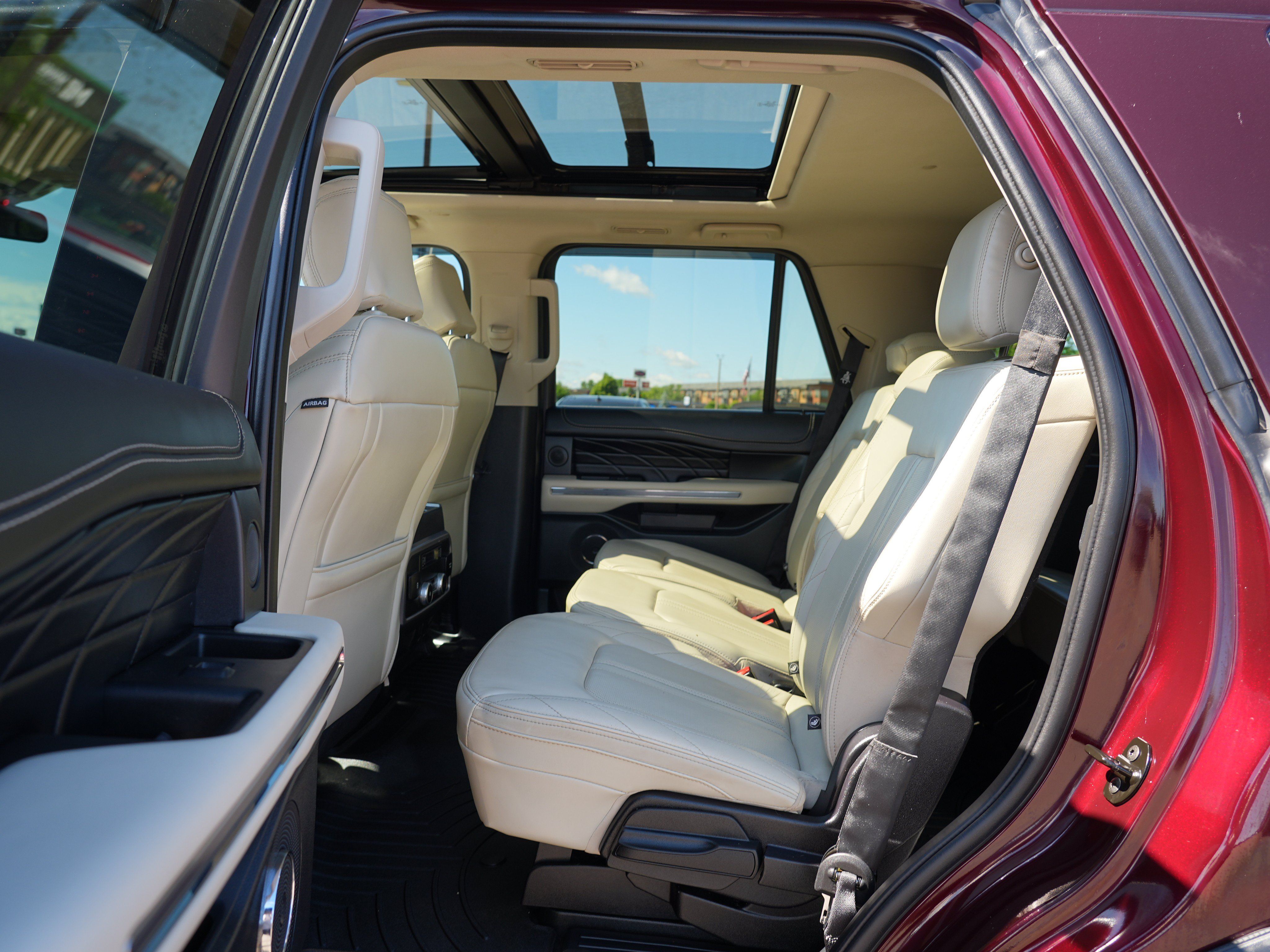 Used 2020 Ford Expedition Platinum AWD/4WD image 18