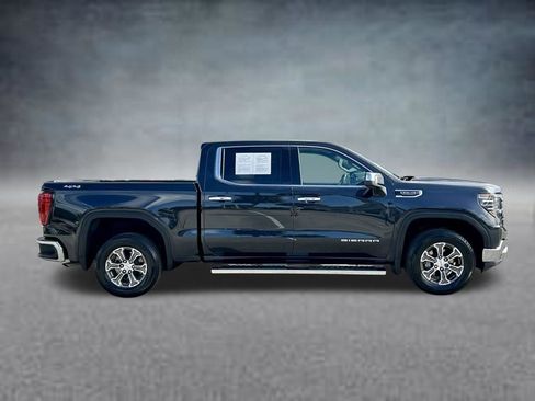 Used 2026 GMC Sierra 1500 SLT AWD/4WD image 4