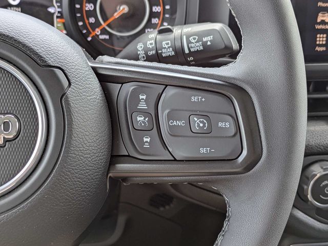 Used 2025 Jeep Wrangler Unlimited Sport AWD/4WD image 26