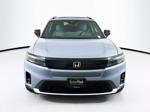 Used 2024 Honda Prologue Touring image 2