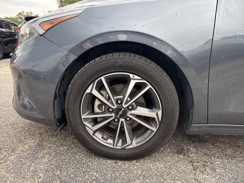 Used 2023 Kia Forte LXS image 12