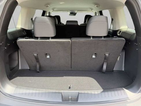Used 2025 Hyundai Santa Fe SEL FWD image 7