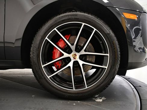 Used 2024 Porsche Macan S image 19