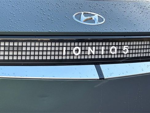 Used 2024 Hyundai Ioniq 5 Limited image 36