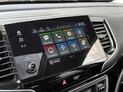 Used 2020 Honda Pilot Touring image 24