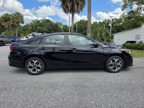 Used 2021 Kia Forte LXS FWD image 2