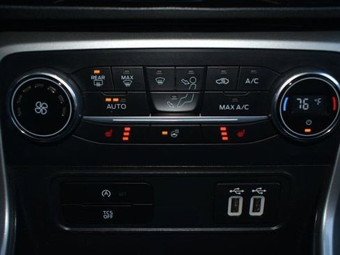 Used 2019 Ford EcoSport Titanium image 30