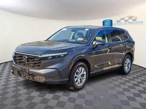 Used 2025 Honda CR-V EX image 3