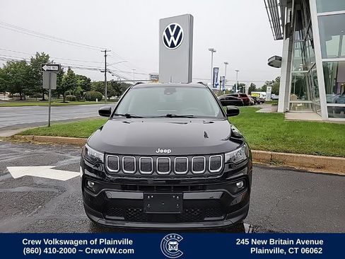 Used 2022 Jeep Compass Latitude AWD/4WD image 2
