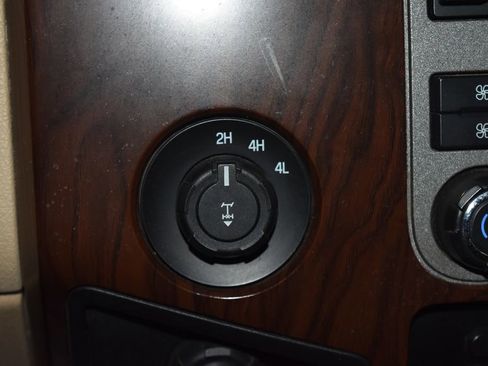 Used 2011 Ford F250 Lariat w/ Lariat Ultimate Pkg image 12