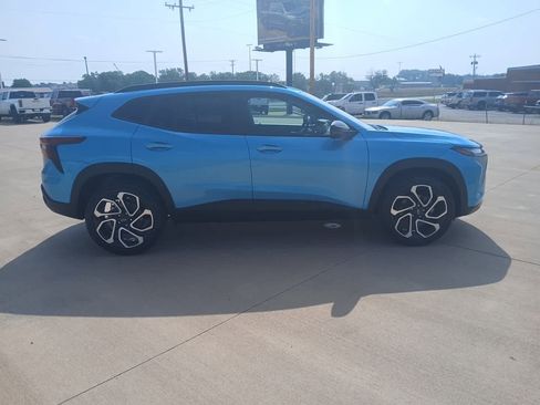 Used 2026 Chevrolet Trax RS w/ Sunroof Package FWD image 60