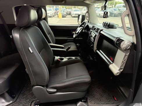 Used 2007 Toyota FJ Cruiser 4WD image 20