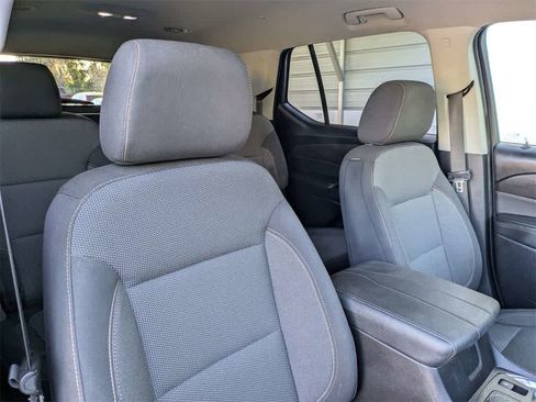 Used 2019 Chevrolet Traverse LT image 6