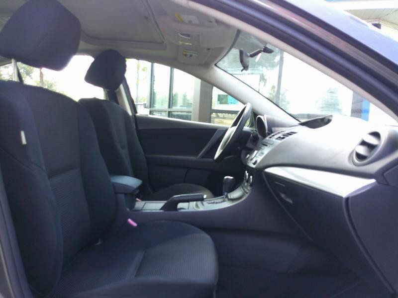 Used 2013 MAZDA MAZDA3 i Touring FWD image 16