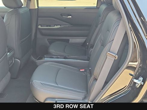 New 2026 Nissan Pathfinder SL FWD image 17