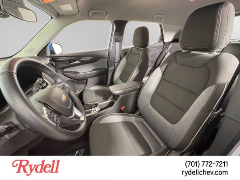 Used 2025 Chevrolet TrailBlazer LT w/ LT Cold Weather Package image 10
