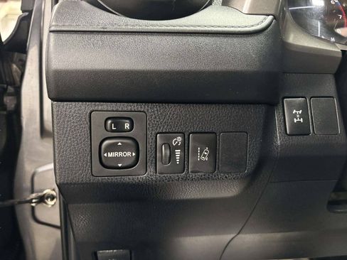 Used 2017 Toyota RAV4 LE w/ All Weather Liner Package AWD/4WD image 33