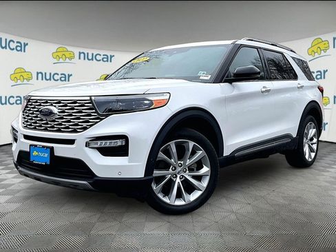 Used 2022 Ford Explorer Platinum w/ Equipment Group 601A AWD/4WD image 3