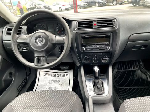 Used 2013 Volkswagen Jetta S FWD image 13