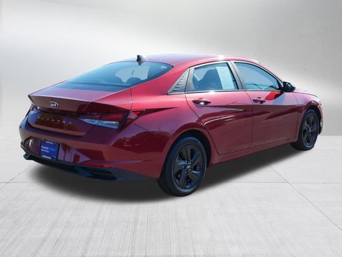 Certified 2023 Hyundai Elantra SEL FWD image 7