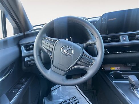 Used 2025 Lexus UX 300h AWD image 12