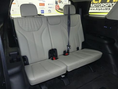 Used 2023 Hyundai Palisade Limited AWD/4WD image 5