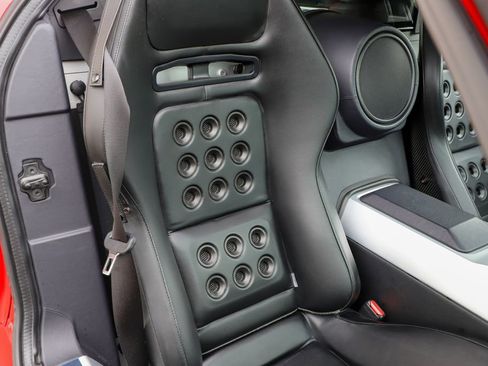 Used 2006 Ford GT RWD image 72