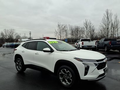 Used 2025 Chevrolet Trax LT w/ LT Convenience Package