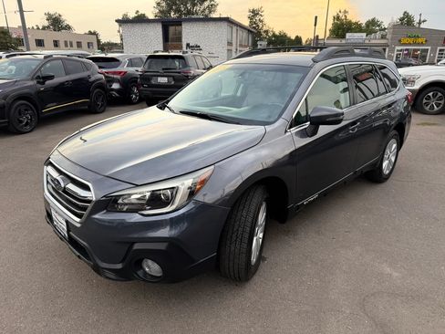 Used 2018 Subaru Outback 2.5i Premium AWD/4WD image 5