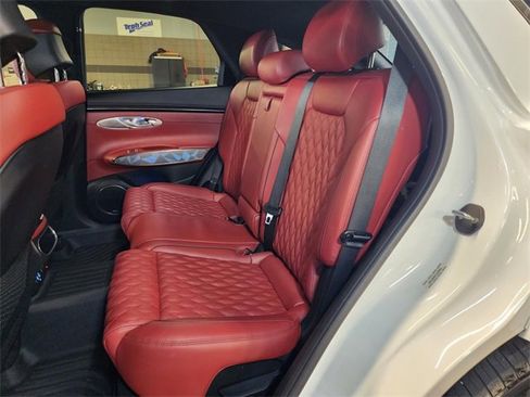 Used 2022 Genesis GV70 3.5T Sport w/ Sport Advanced Package image 26