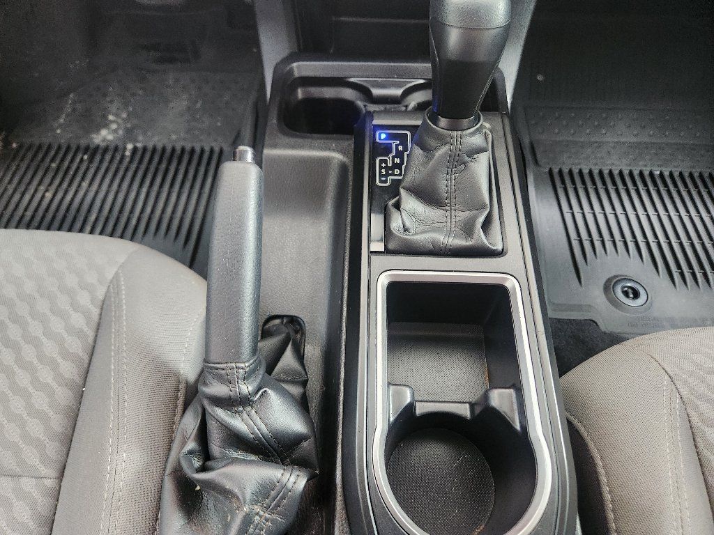 Used 2023 Toyota Tacoma SR AWD/4WD image 23