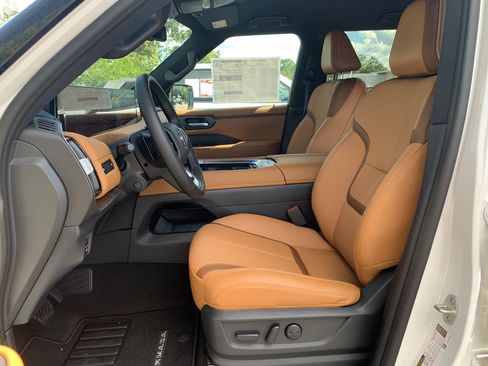 New 2026 Nissan Armada SL w/ Captain's Chari Seat Package AWD/4WD image 13