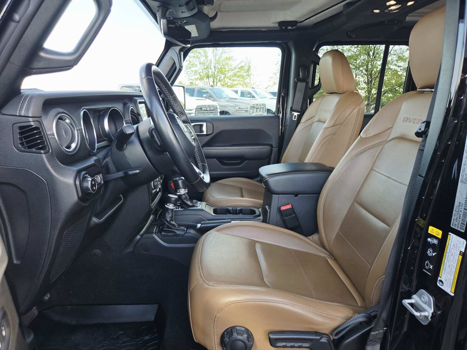 Used 2020 Jeep Gladiator Overland w/ Popular Equipment Package AWD/4WD image 12