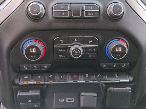 Used 2019 Chevrolet Silverado 1500 LTZ w/ LTZ Plus Package image 19