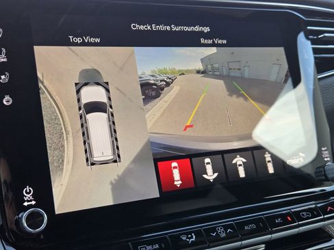 New 2026 Jeep Grand Wagoneer L Limited AWD/4WD image 11