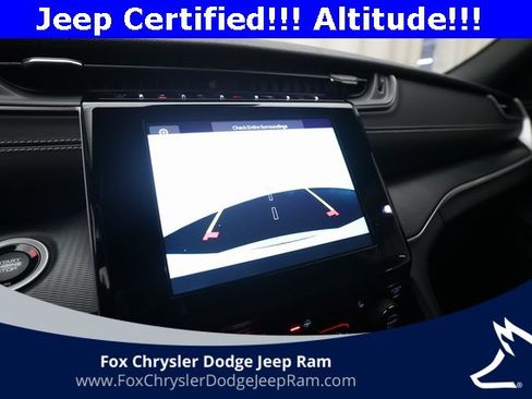 Used 2023 Jeep Grand Cherokee L Laredo image 21