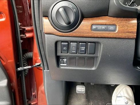 Used 2017 Nissan Titan Platinum Reserve AWD/4WD image 16