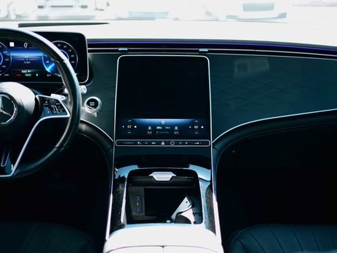 Used 2023 Mercedes-Benz EQS 450+ SUV w/ Exclusive Trim Package image 8