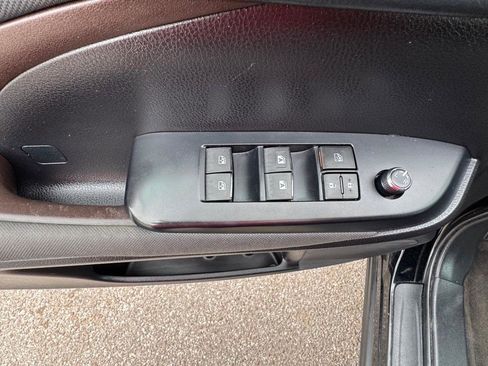 Used 2019 Toyota Highlander LE FWD image 23