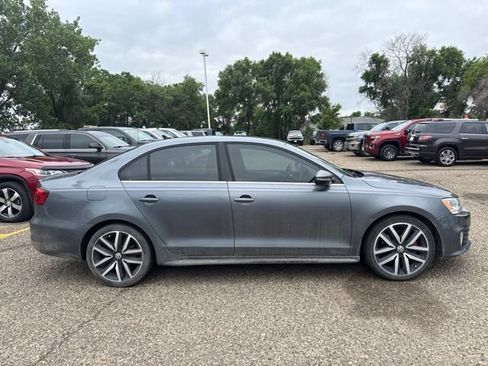 Used 2013 Volkswagen Jetta GLI FWD image 2