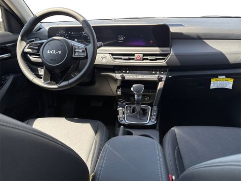 New 2025 Kia Seltos EX w/ EX Sunroof Package image 10