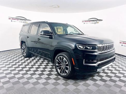 Used 2023 Jeep Grand Wagoneer Series III AWD/4WD image 1