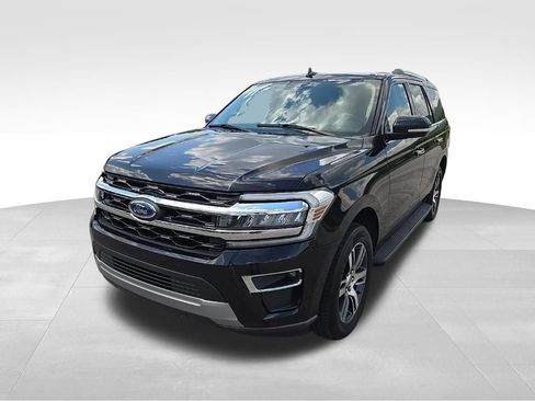 Used 2024 Ford Expedition Limited AWD/4WD image 9