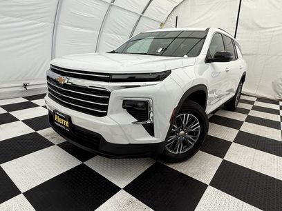 New 2025 Chevrolet Traverse LT