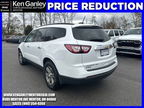 Used 2017 Chevrolet Traverse LT image 5