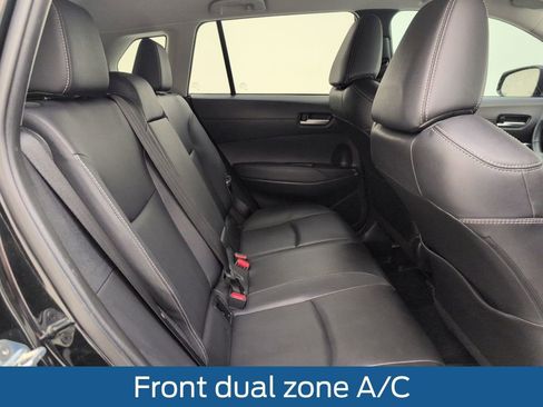 Used 2022 Toyota Corolla Cross XLE image 17