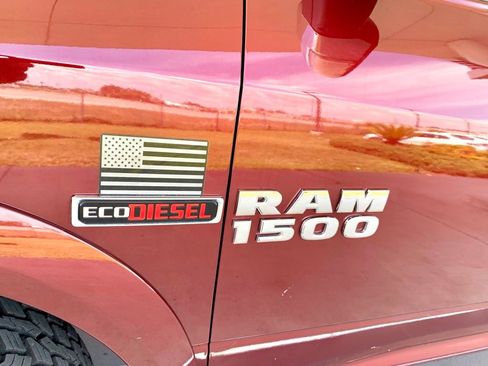 Used 2018 RAM 1500 Laramie w/ Convenience Group AWD/4WD image 11
