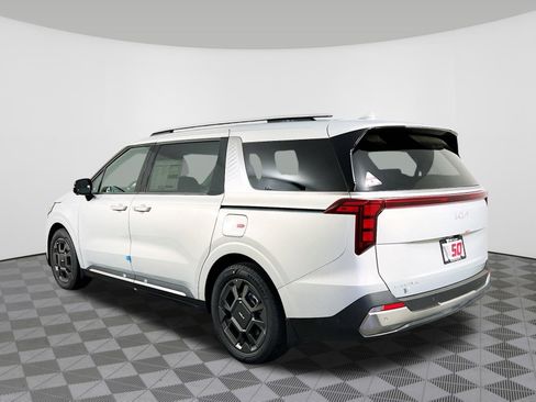 New 2025 Kia Carnival SX FWD image 32