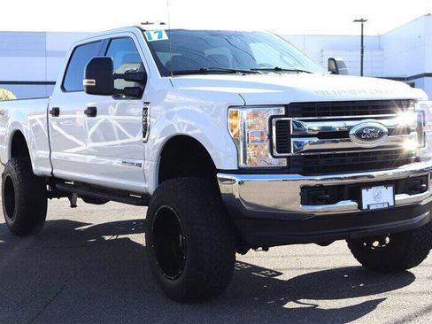 Used 2017 Ford F250 XLT image 7