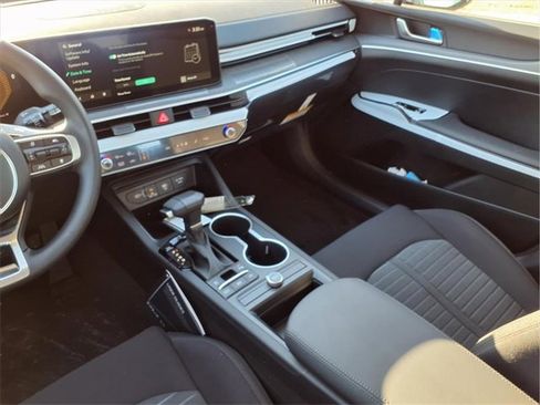 New 2026 Kia K5 LXS image 6